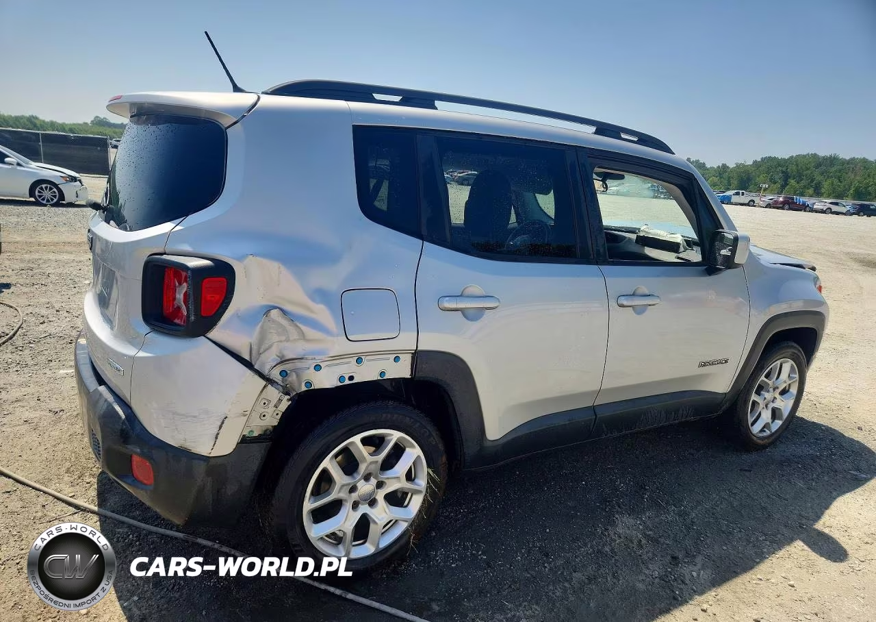 2015 Jeep Renegade Latitude VIN:ZACCJABT6FPC05719 - 3