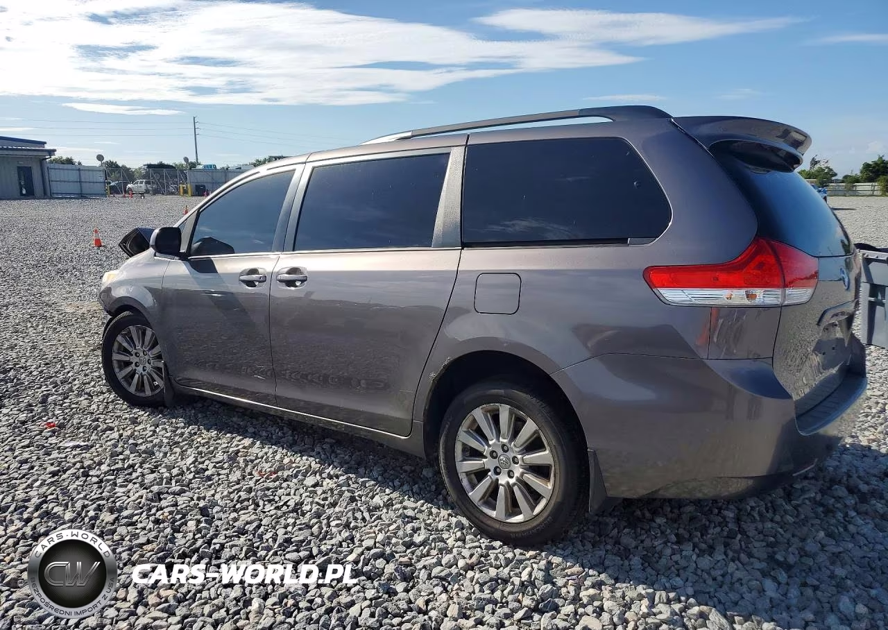 2011 Toyota Sienna Xle 7-Passenger VIN:5TDDK3DC5BS016843 - 2