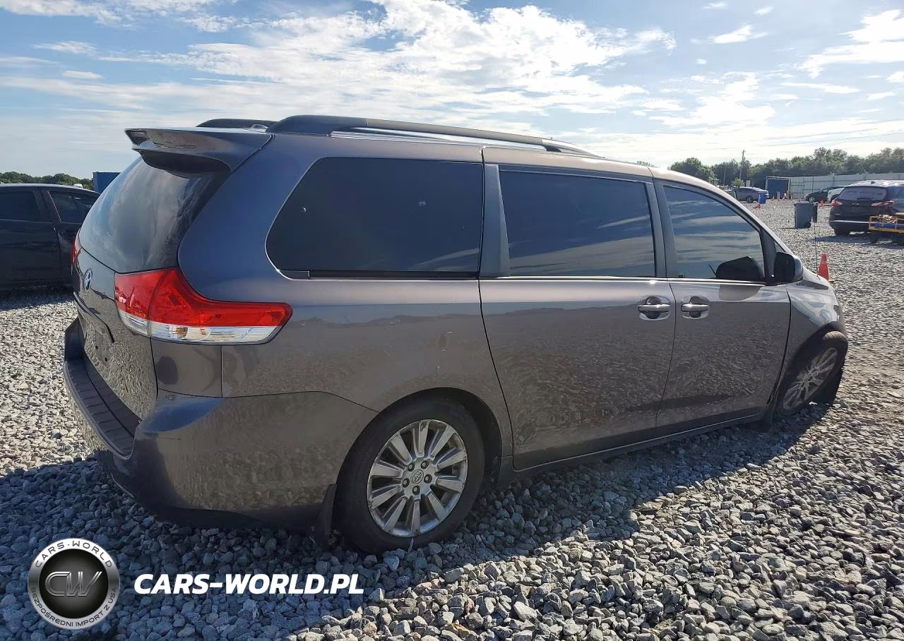 2011 Toyota Sienna Xle 7-Passenger VIN:5TDDK3DC5BS016843 - 3