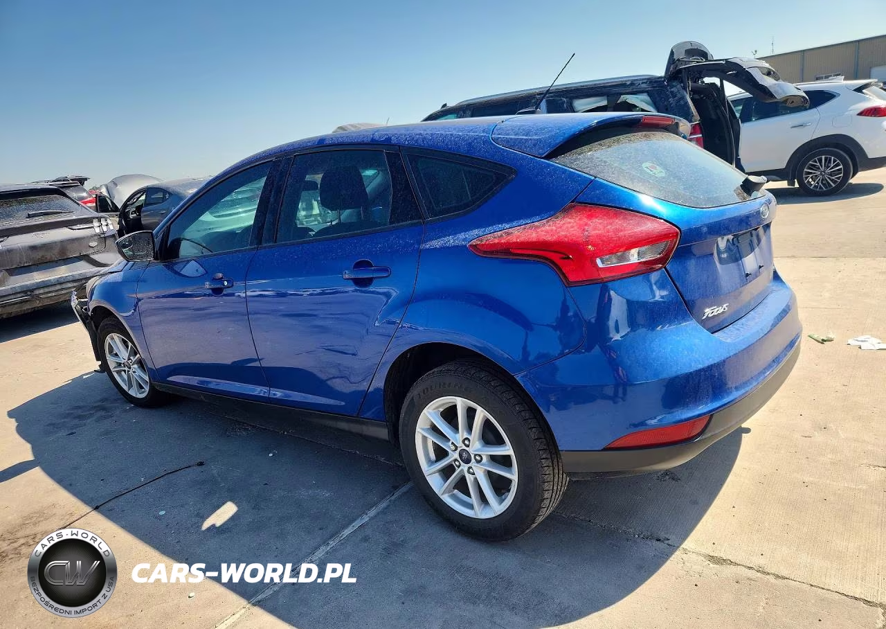 2018 Ford Focus Se VIN:1FADP3K20JL330577 - 2