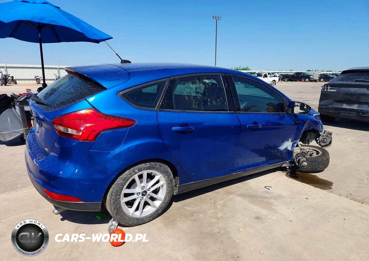 2018 Ford Focus Se VIN:1FADP3K20JL330577 - 3