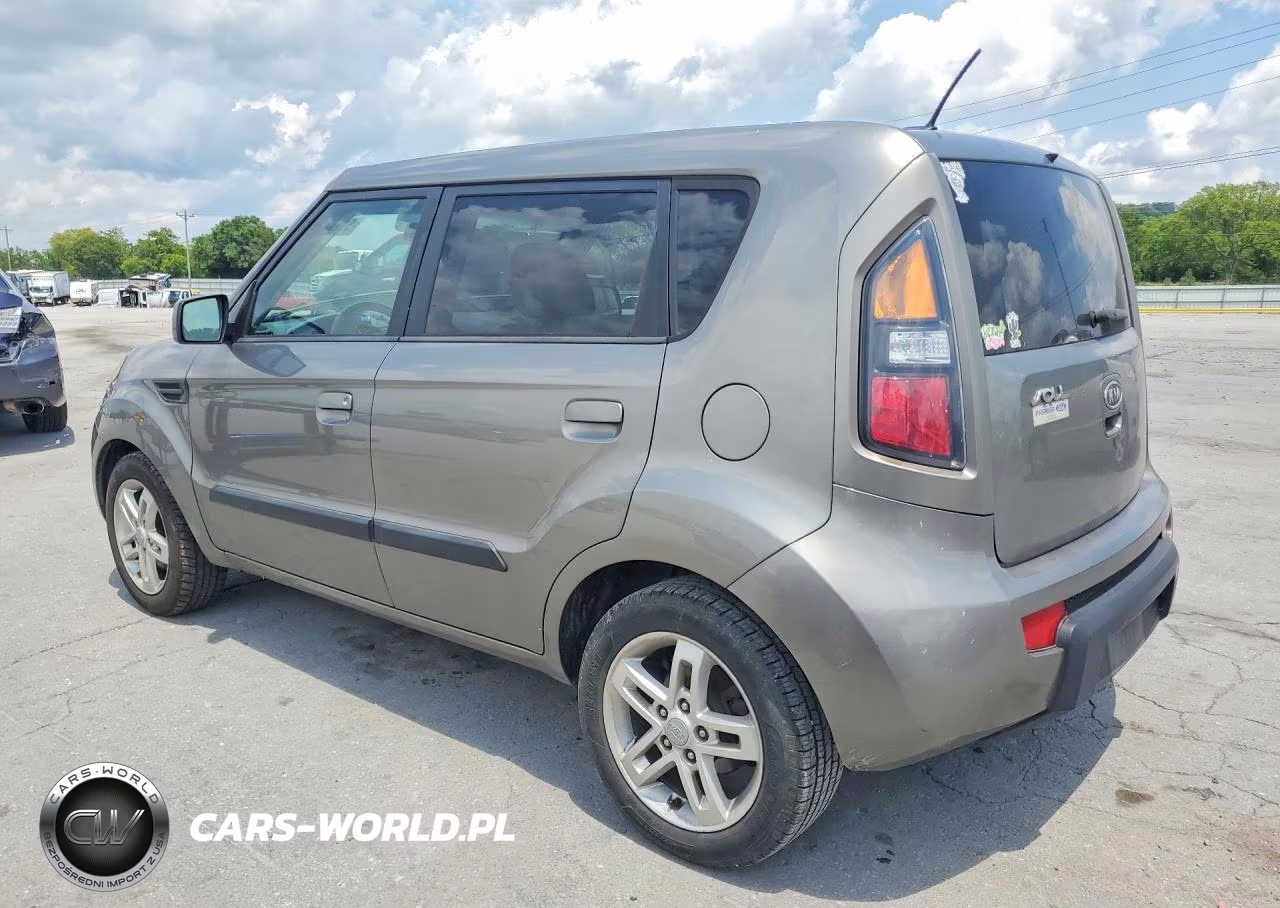 2010 Kia Soul + VIN:KNDJT2A23A7161054 - 2