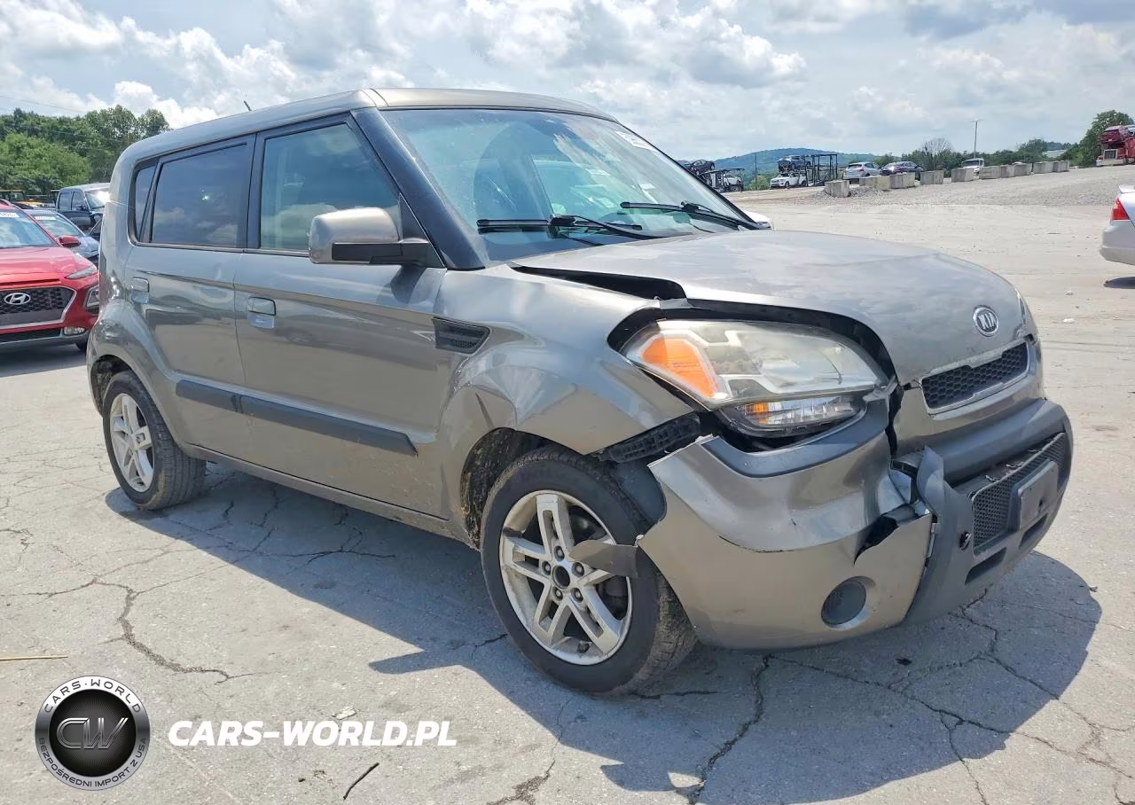2010 Kia Soul + VIN:KNDJT2A23A7161054 - 4