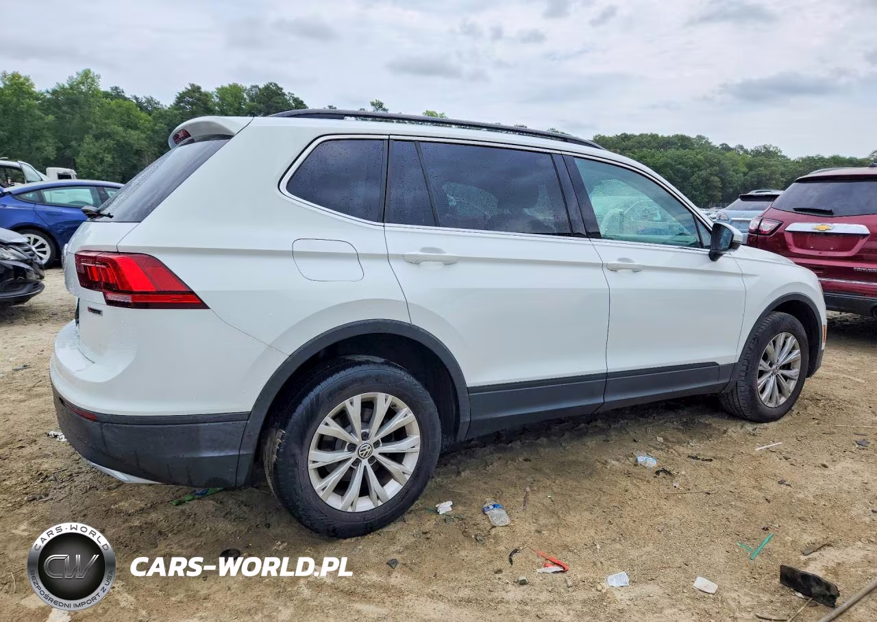 2019 Volkswagen Tiguan Se VIN:3VV2B7AX2KM086842 - 3