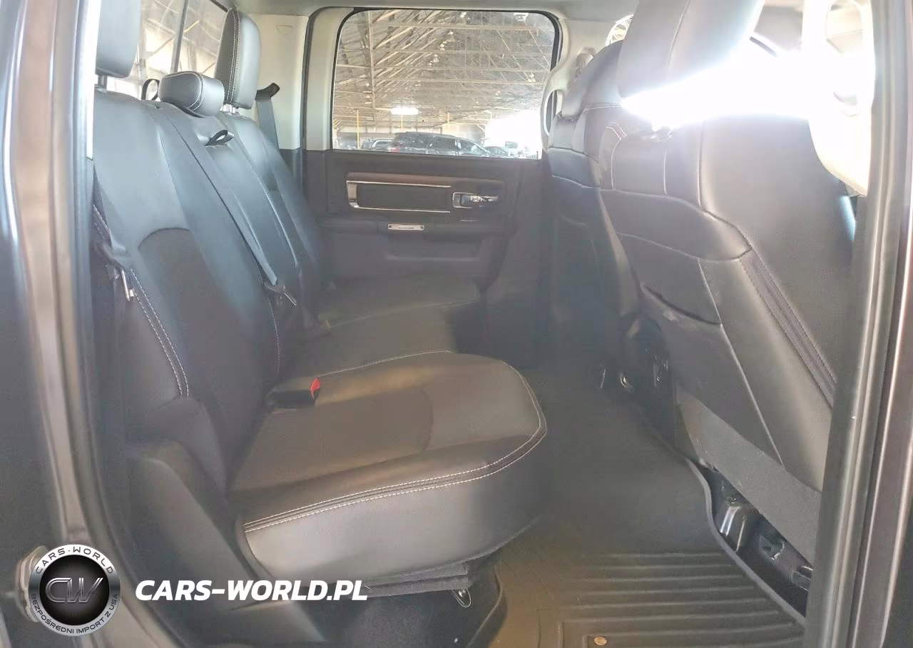 2015 Ram 1500 Laramie VIN:1C6RR7NT9FS711807 - 10
