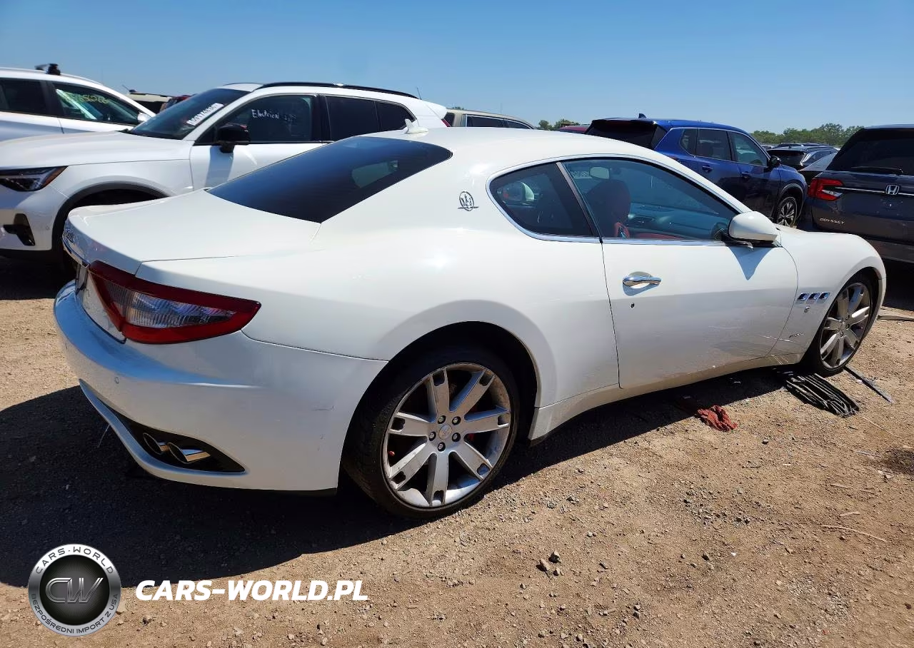 2010 Maserati Granturismo VIN:ZAM45GLA3A0052090 - 3