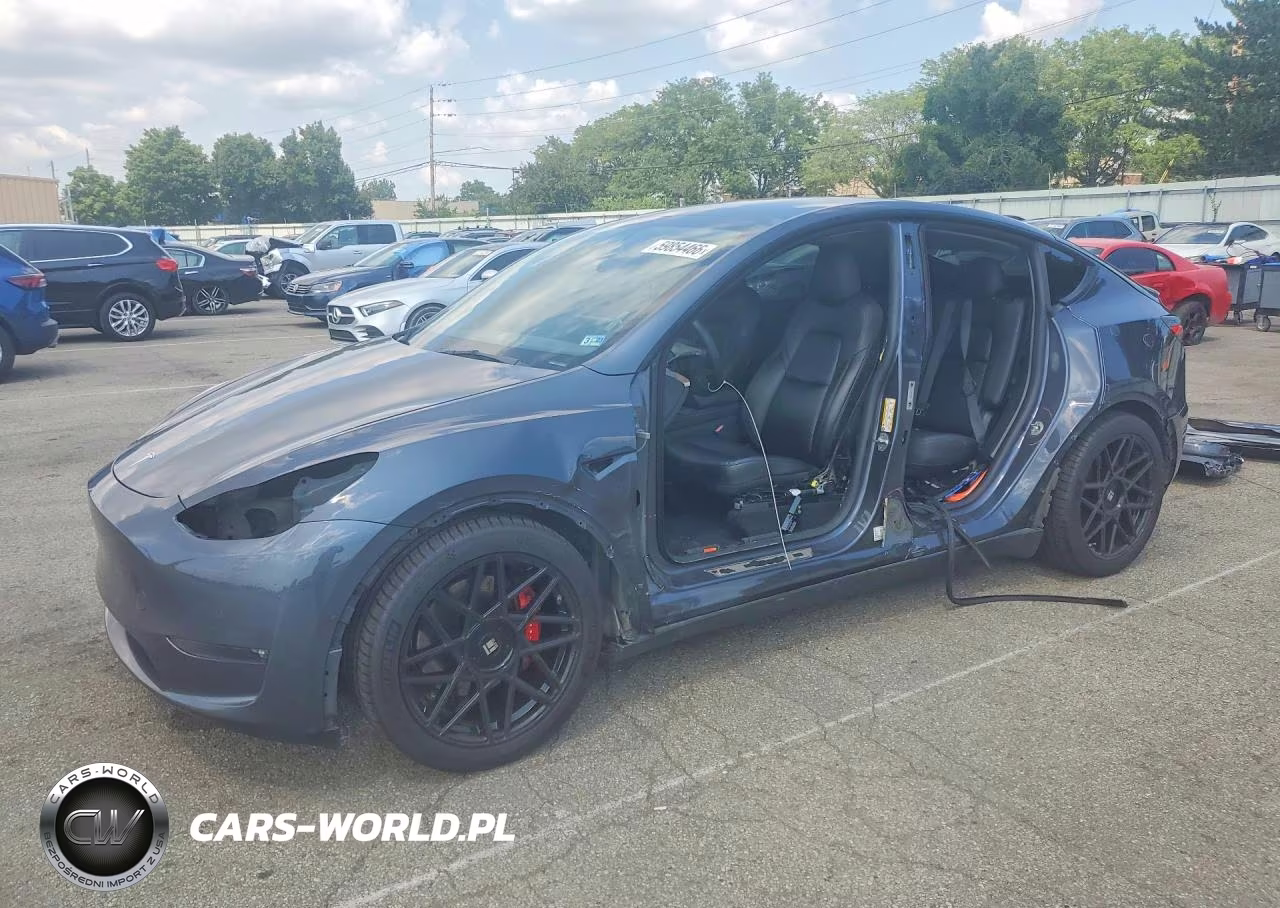 2022 Tesla Model Y VIN:7SAYGDEF2NF399024 - 1