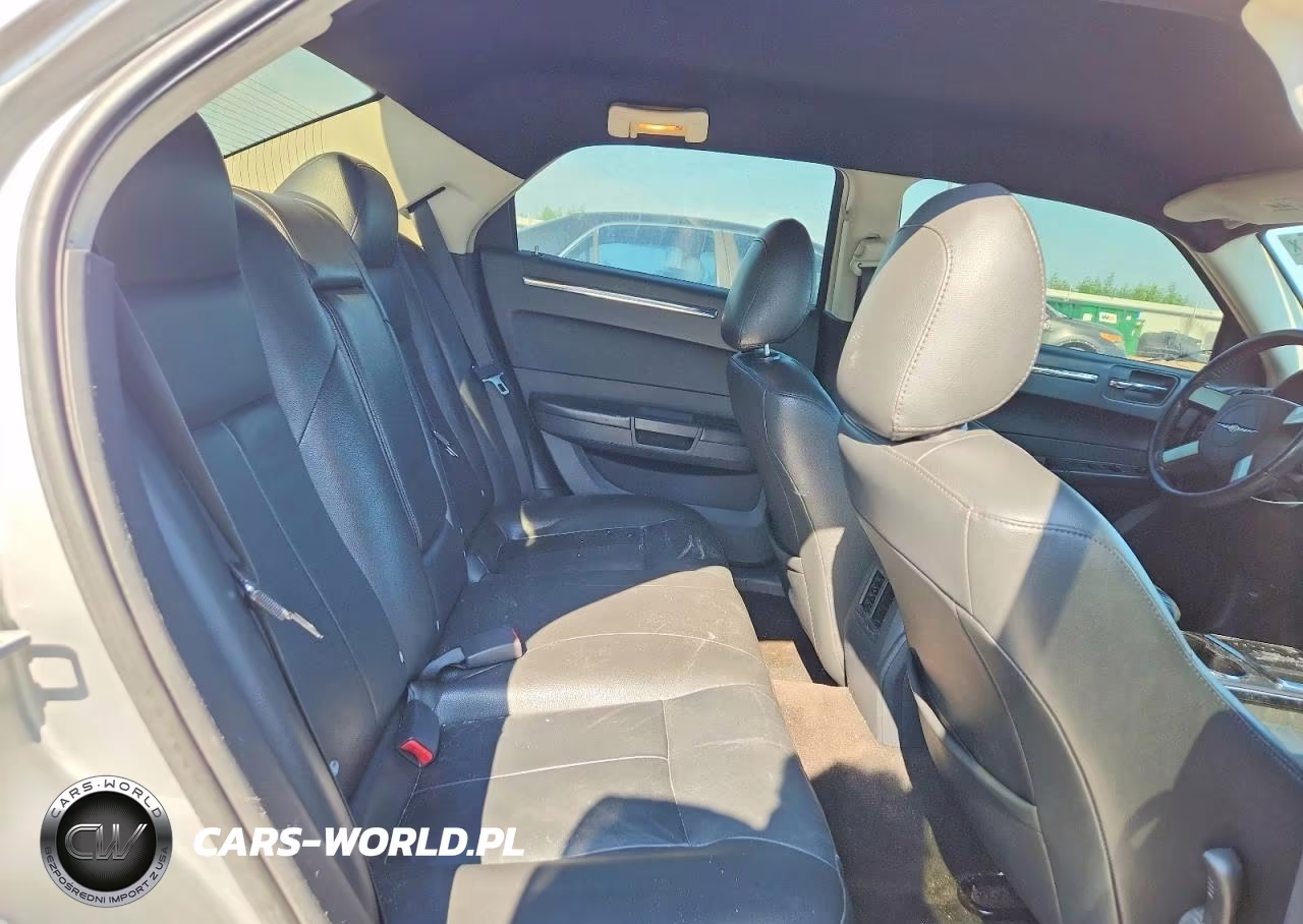 2008 Chrysler 300 Touring VIN:2C3KA53GX8H222598 - 10