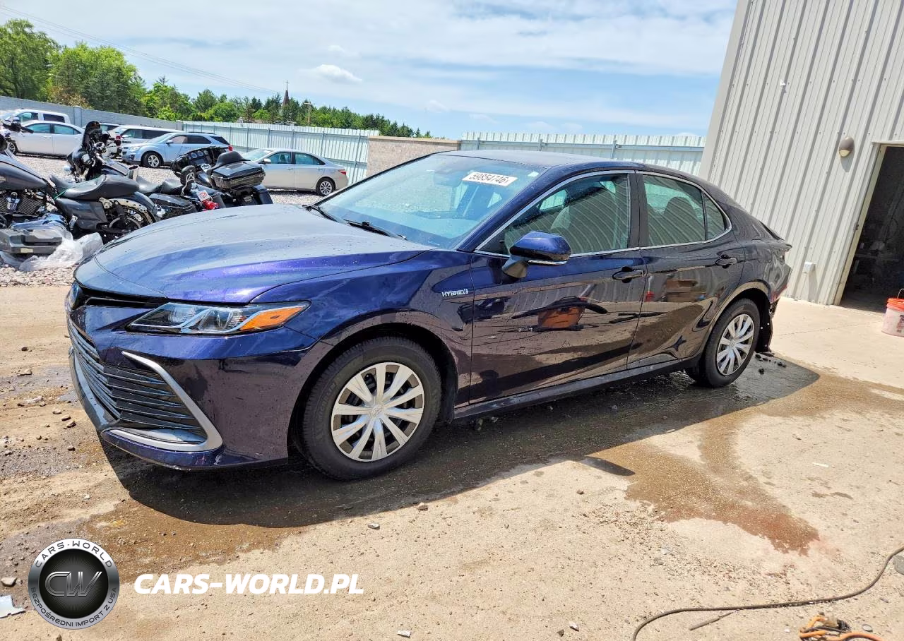 2021 Toyota Camry Le – zdjęcie 1 z 12