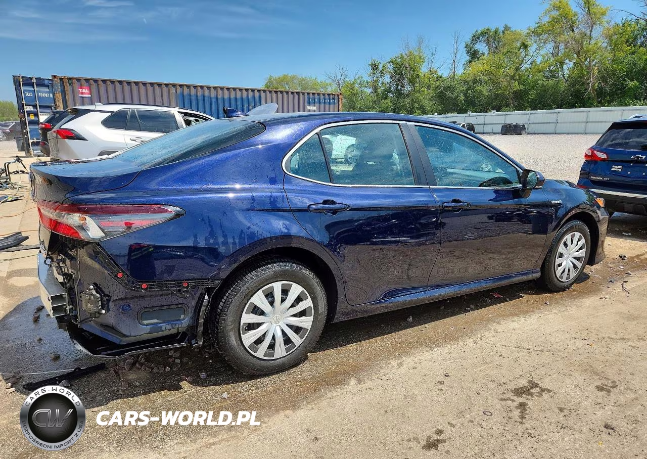 2021 Toyota Camry Le VIN:4T1C31AK3MU549017 - 3
