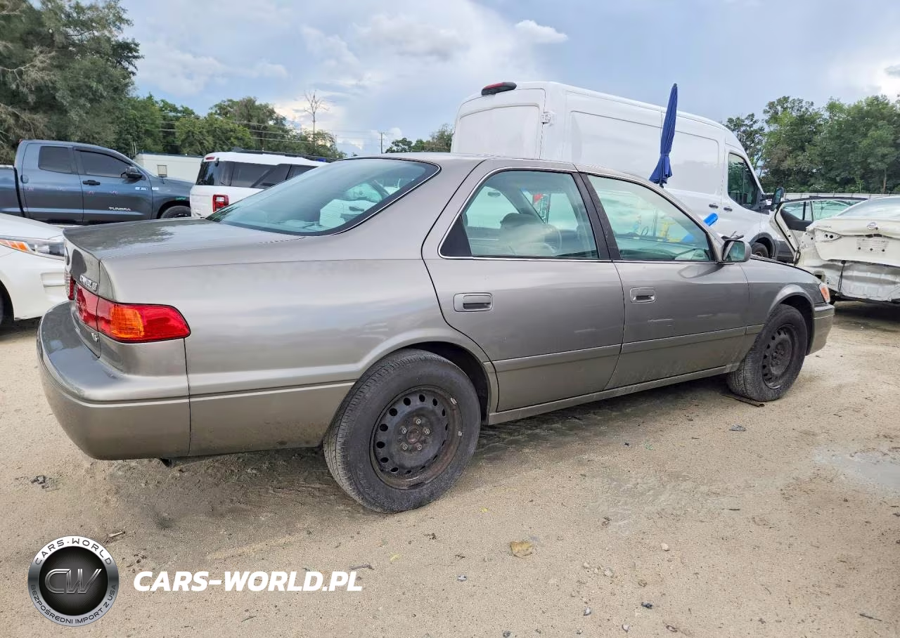 2001 Toyota Camry Le V6 VIN:4T1BF22K11U127055 - 3