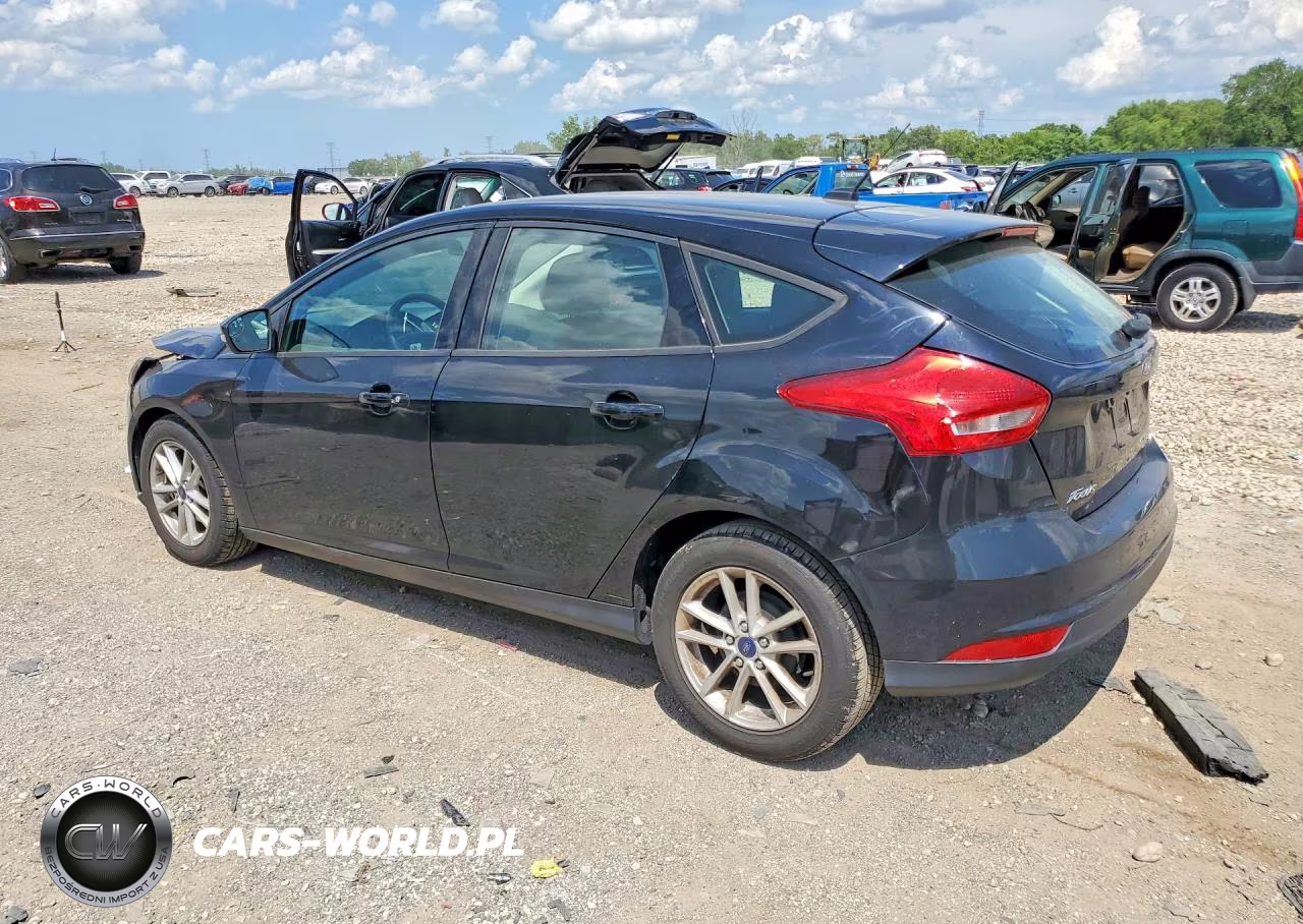 2018 Ford Focus Se VIN:1FADP3K28JL243719 - 2