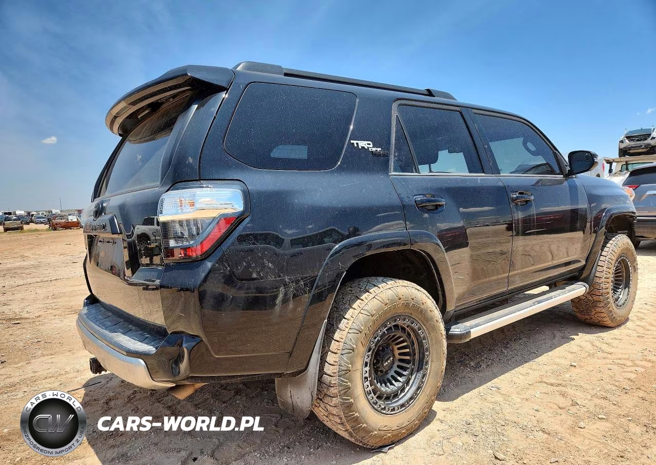 2020 Toyota 4Runner Trd Off-Road Premium VIN:JTEBU5JR2L5750414 - 3