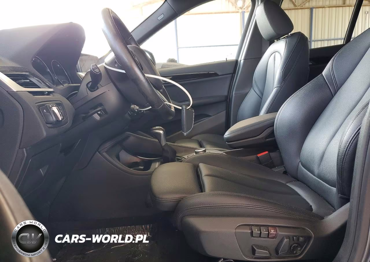 2019 BMW X1 xDrive28I VIN:WBXHT3C58K3H36422 - 7