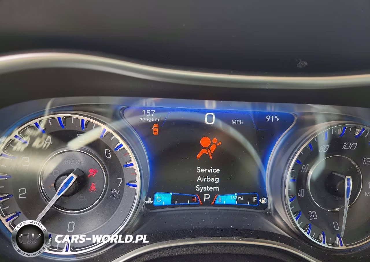 2015 Chrysler 300 Limited VIN:2C3CCARG9FH849451 - 9