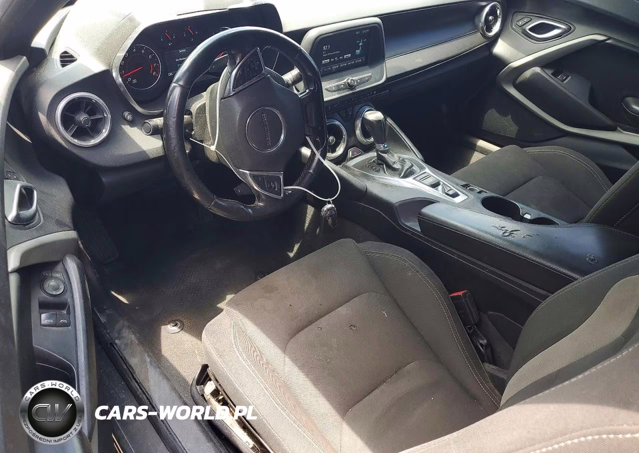 2018 Chevrolet Camaro Lt VIN:1G1FB1RX4J0106228 - 8