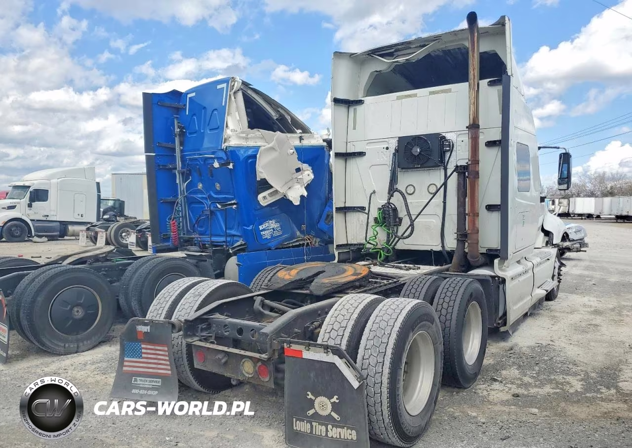 2014 International Lf687 Semi Truck VIN:3HSDJAPR1EN029490 - 4
