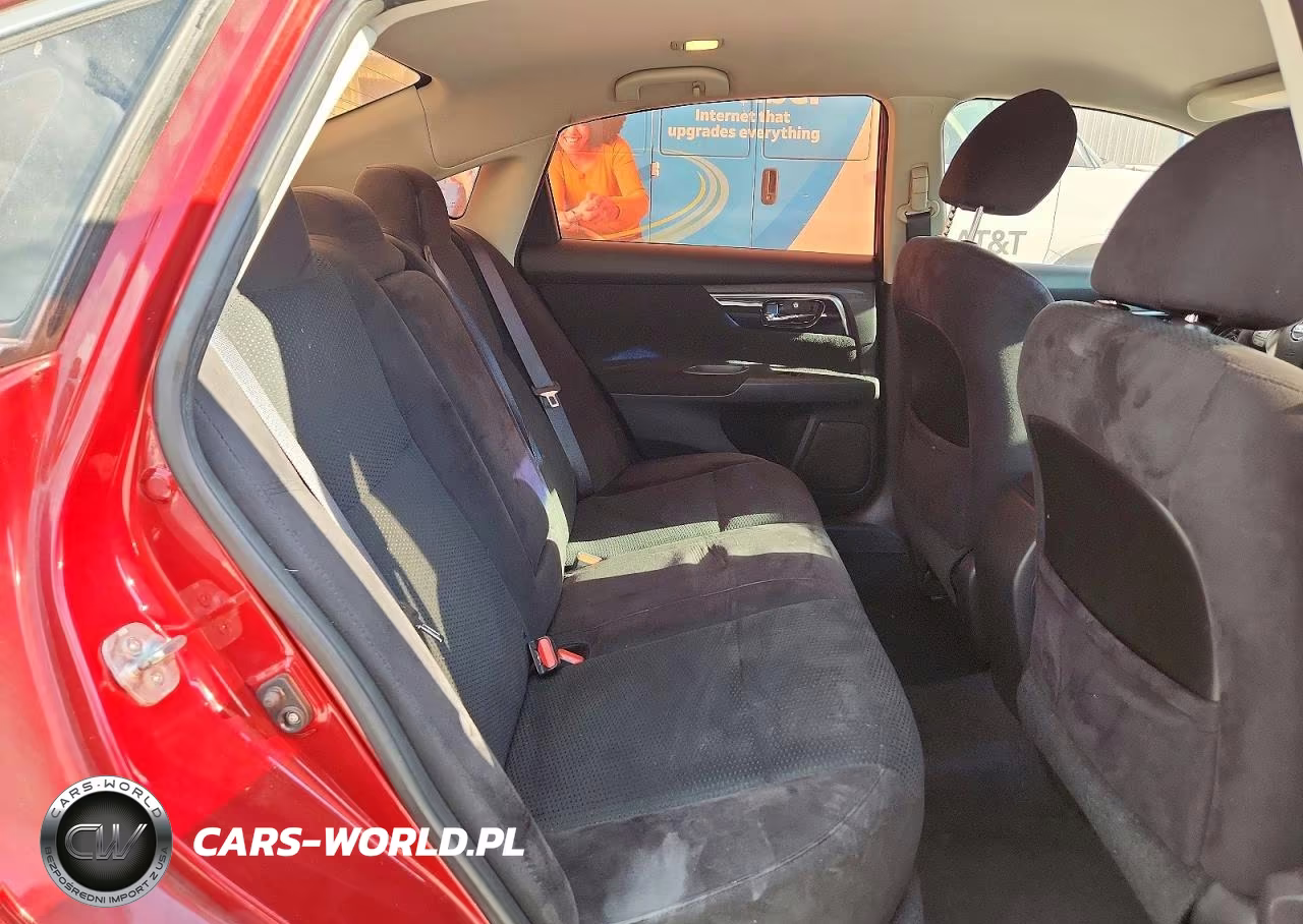 2014 Nissan Altima 2.5 S VIN:1N4AL3AP5EN350023 - 10