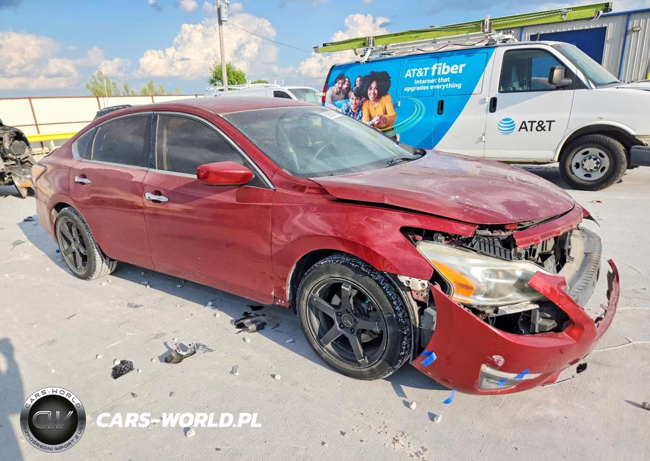 2014 Nissan Altima 2.5 S VIN:1N4AL3AP5EN350023 - 4