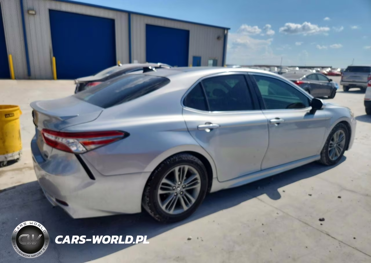 2019 Toyota Camry Xse VIN:4T1B61HK8KU781120 - 3
