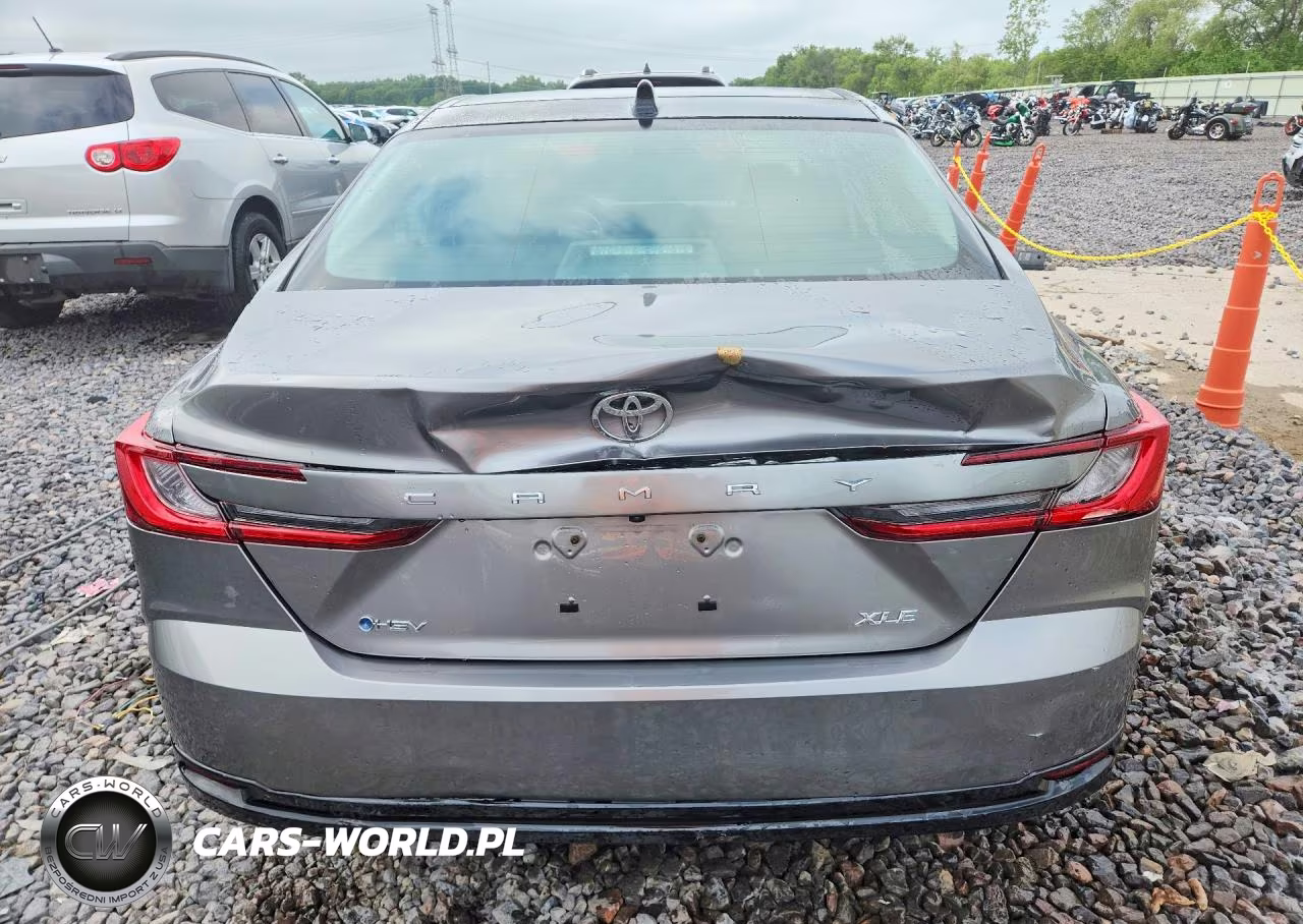 2026 Toyota Camry Xle VIN:4T1DAACKXTU658158 - 6