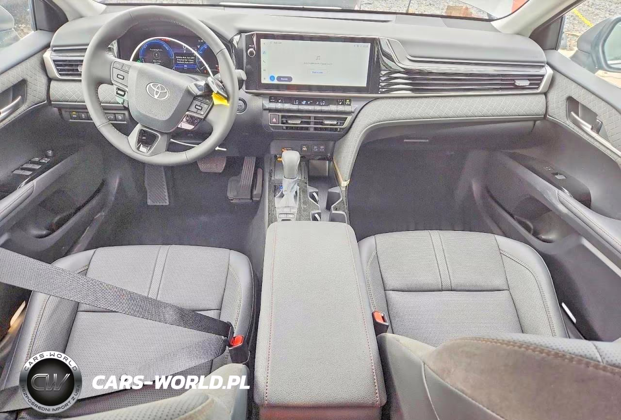 2026 Toyota Camry Xle VIN:4T1DAACKXTU658158 - 8