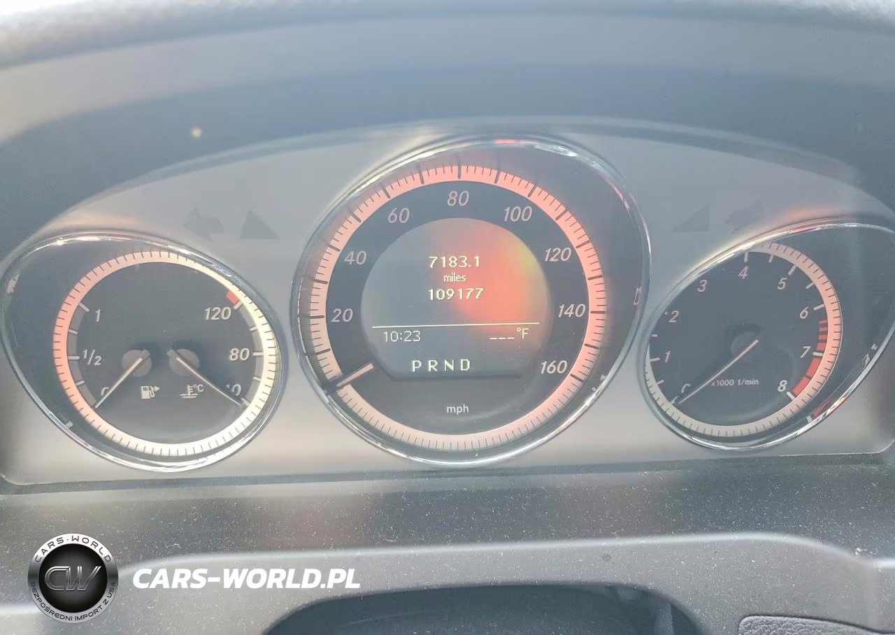 2010 Mercedes-Benz C-Class VIN:WDDGF5EB7AR090819 - 9