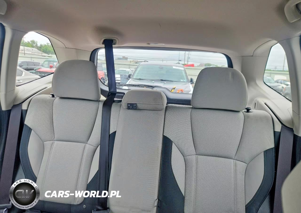 2019 Subaru Forester VIN:JF2SKACC7KH522290 - 10