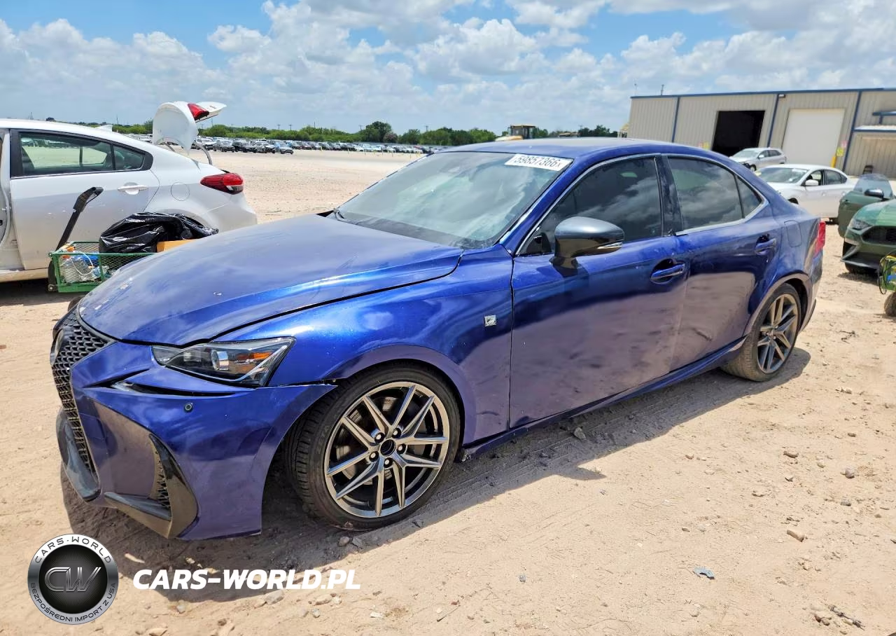 LEXUS IS 300 – zdjęcie 1 z 13