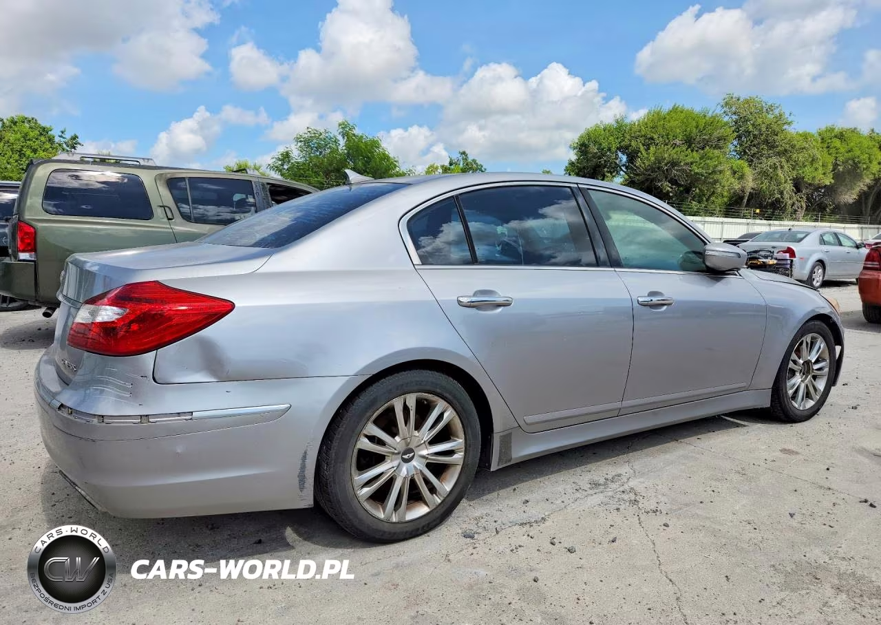 2013 Hyundai Genesis 3.8L VIN:KMHGC4DD4DU251205 - 3