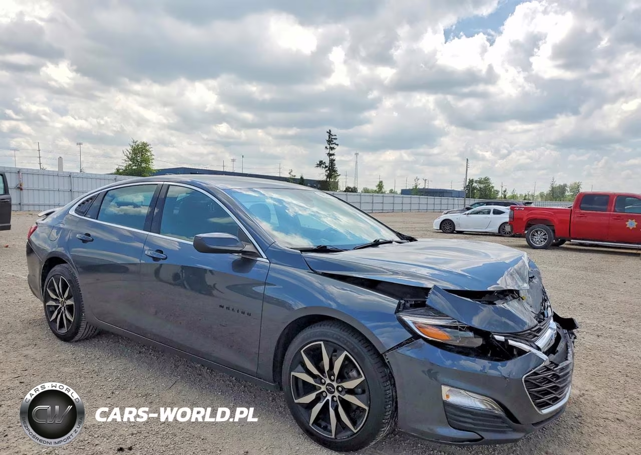 2020 Chevrolet Malibu Rs VIN:1G1ZG5STXLF140428 - 4