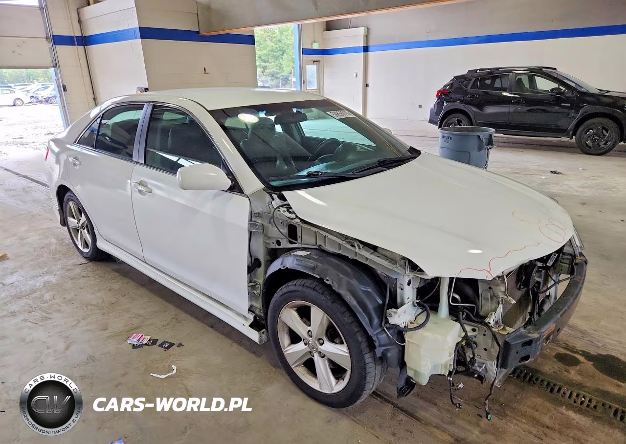 2011 Toyota Camry Se V6 VIN:4T1BK3EK3BU621660 - 4