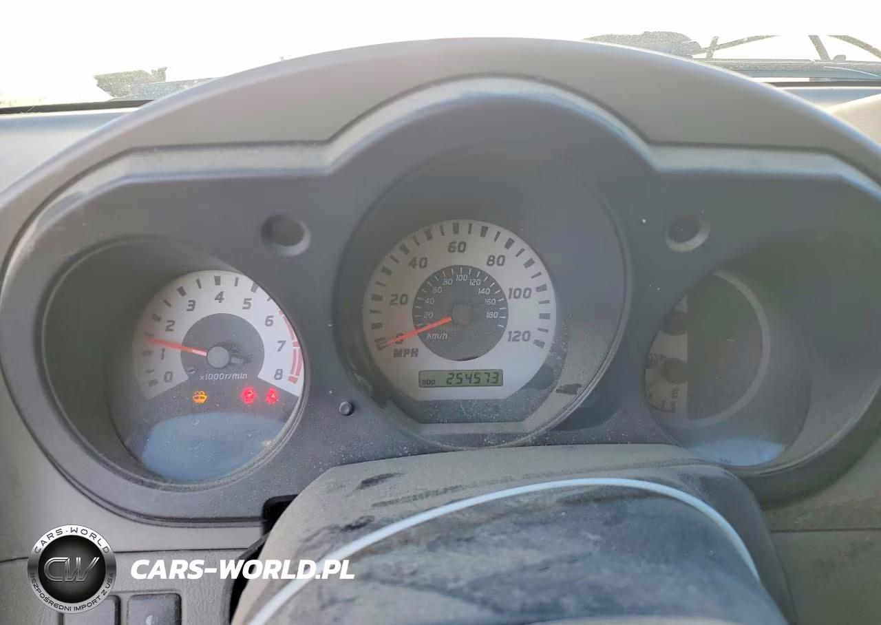 2004 Nissan Xterra Xe VIN:5N1ED28Y84C626170 - 9