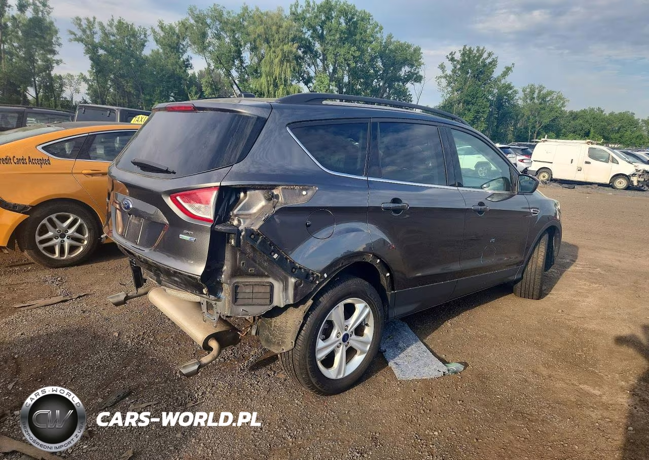 2015 Ford Escape Se VIN:1FMCU9GXXFUA13814 - 3