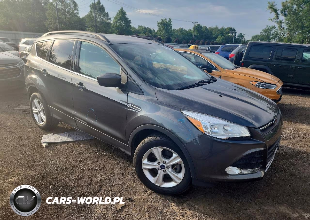 2015 Ford Escape Se VIN:1FMCU9GXXFUA13814 - 4