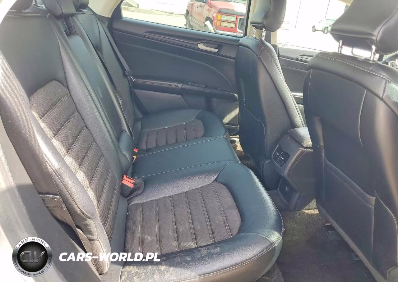 2018 Ford Fusion Se Hybrid VIN:3FA6P0LU2JR102198 - 10