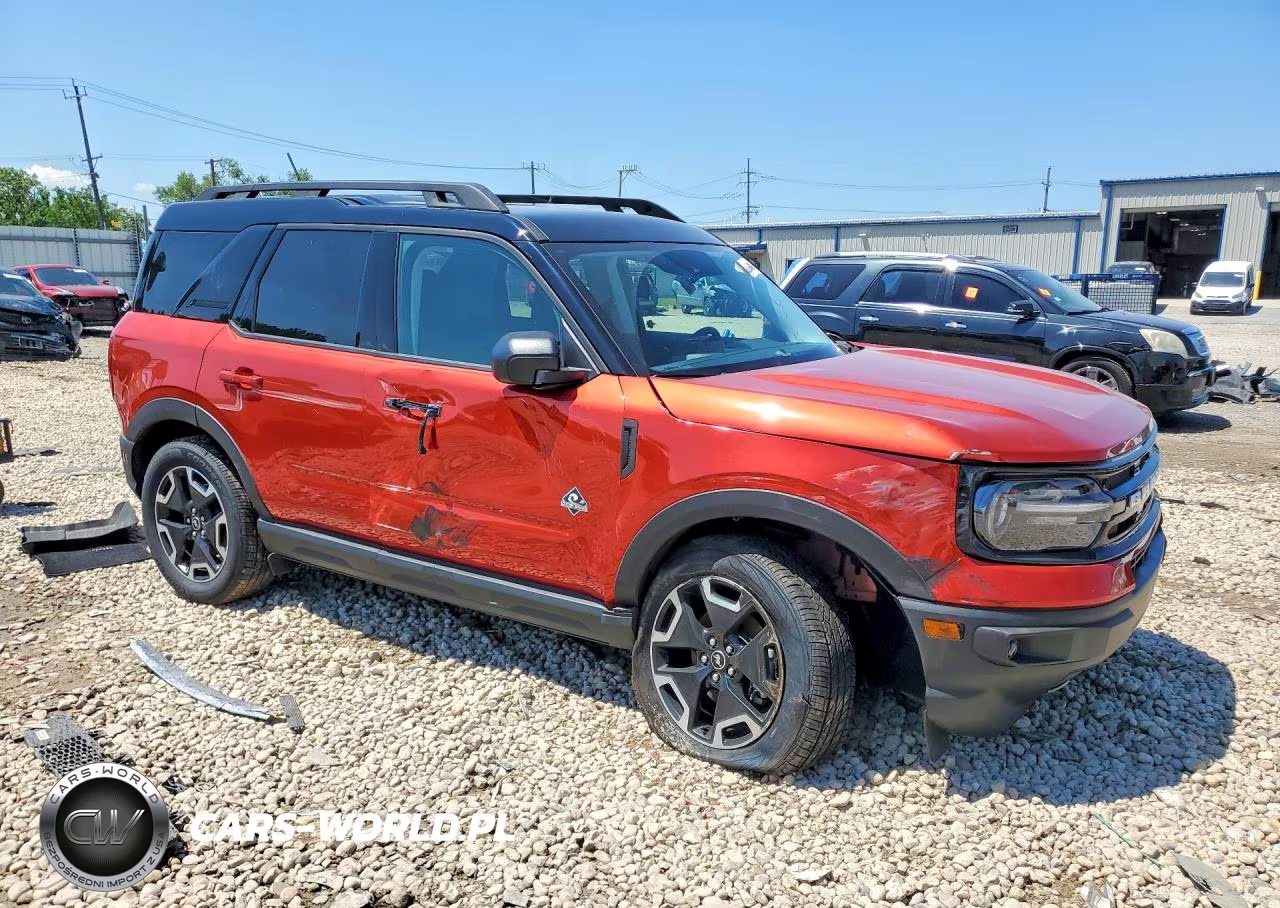 2023 Ford Bronco Sport Outer Banks VIN:3FMCR9C6XPRD19998 - 4