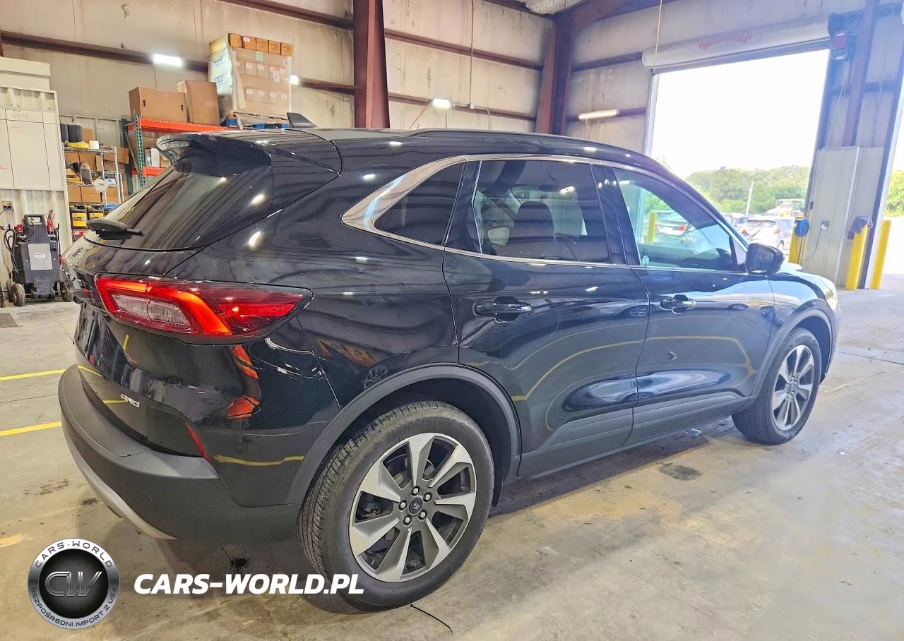 2023 Ford Escape Platinum VIN:1FMCU9JA3PUB45089 - 3
