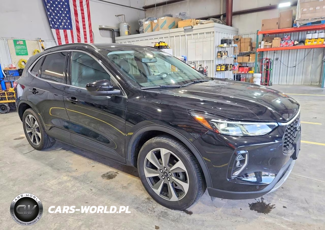 2023 Ford Escape Platinum VIN:1FMCU9JA3PUB45089 - 4