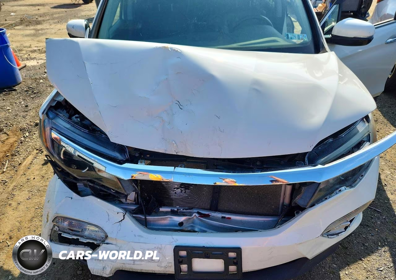 2018 Honda Pilot Touring VIN:5FNYF6H93JB065628 - 12