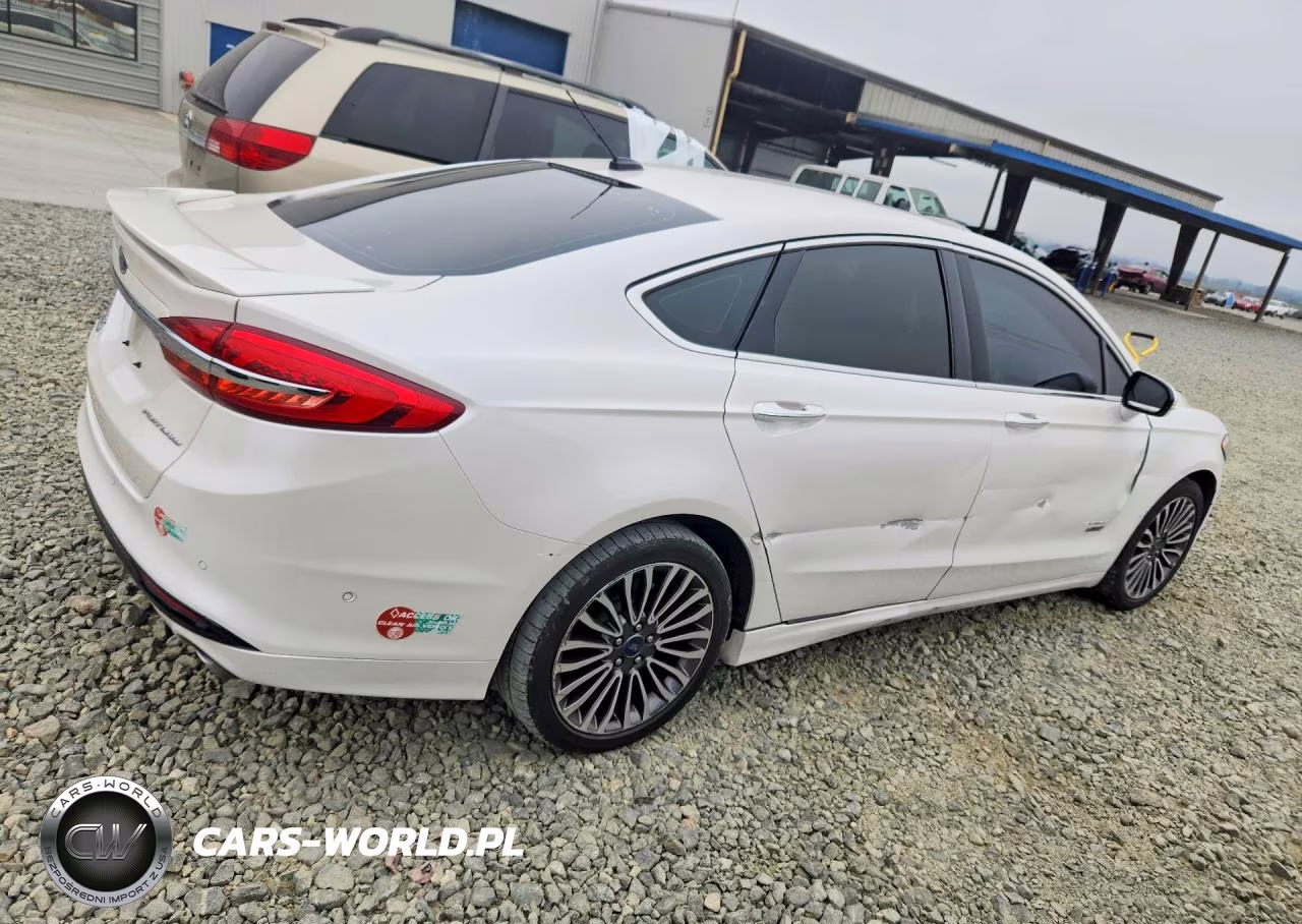 2017 Ford Fusion Titanium Phev VIN:3FA6P0SU1HR312951 - 3