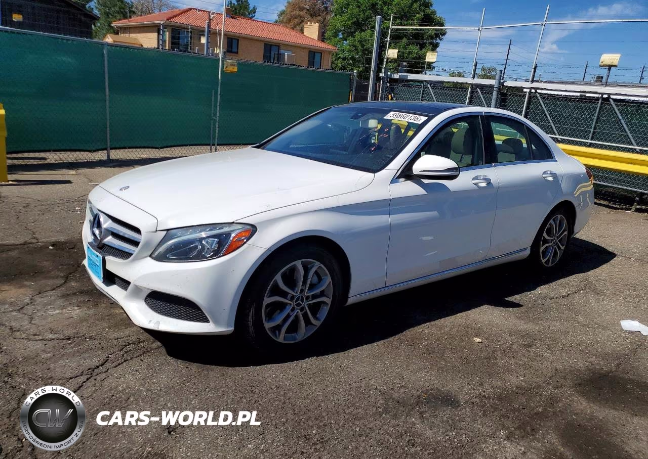 2016 Mercedes-Benz C 300 – zdjęcie 1 z 12