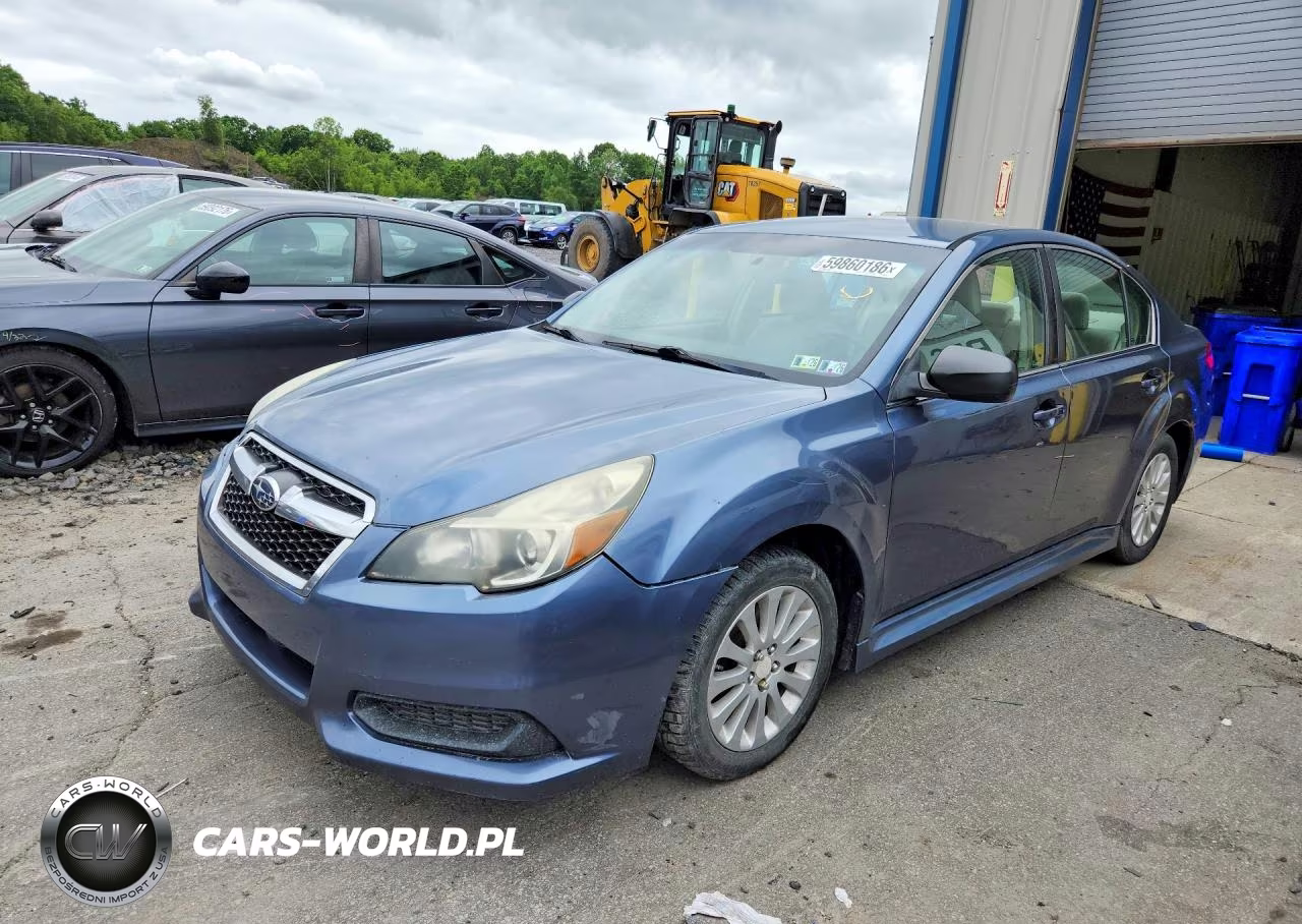 2013 Subaru Legacy 2.5I – zdjęcie 1 z 12