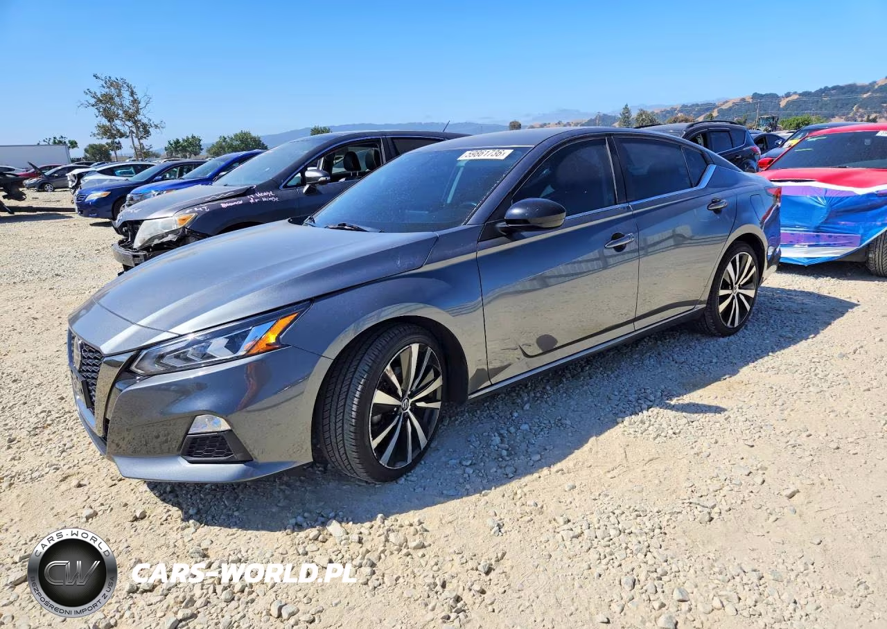2019 Nissan Altima Sr – zdjęcie 1 z 12