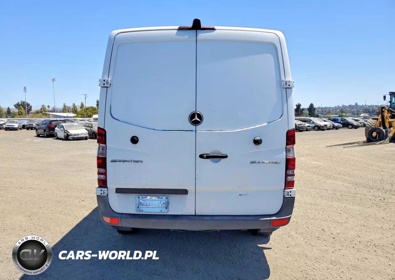 2014 Mercedes-Benz Sprinter 2500 Delivery Van VIN:WD3PE7CC8E5836352 - 6
