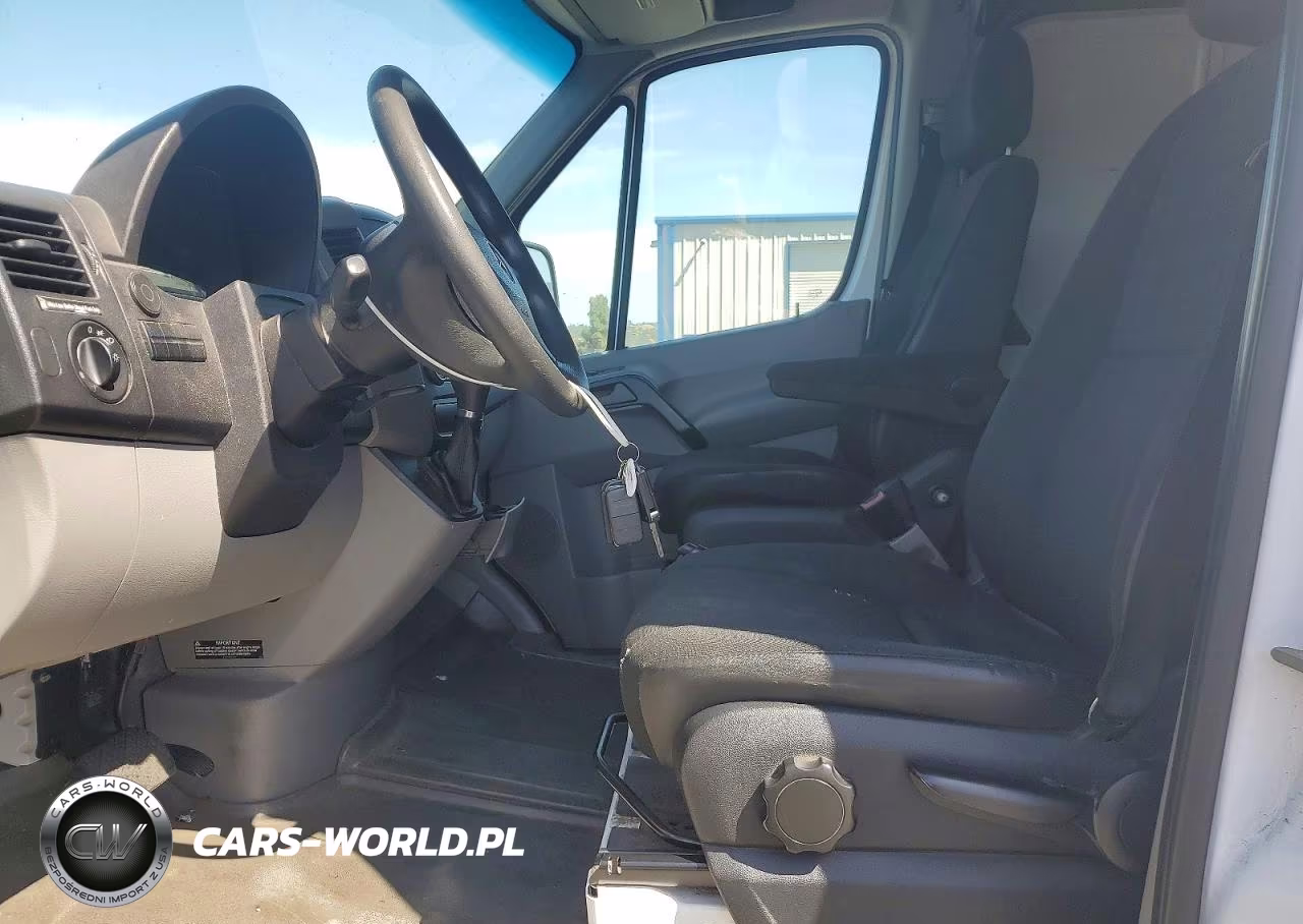2014 Mercedes-Benz Sprinter 2500 Delivery Van VIN:WD3PE7CC8E5836352 - 7