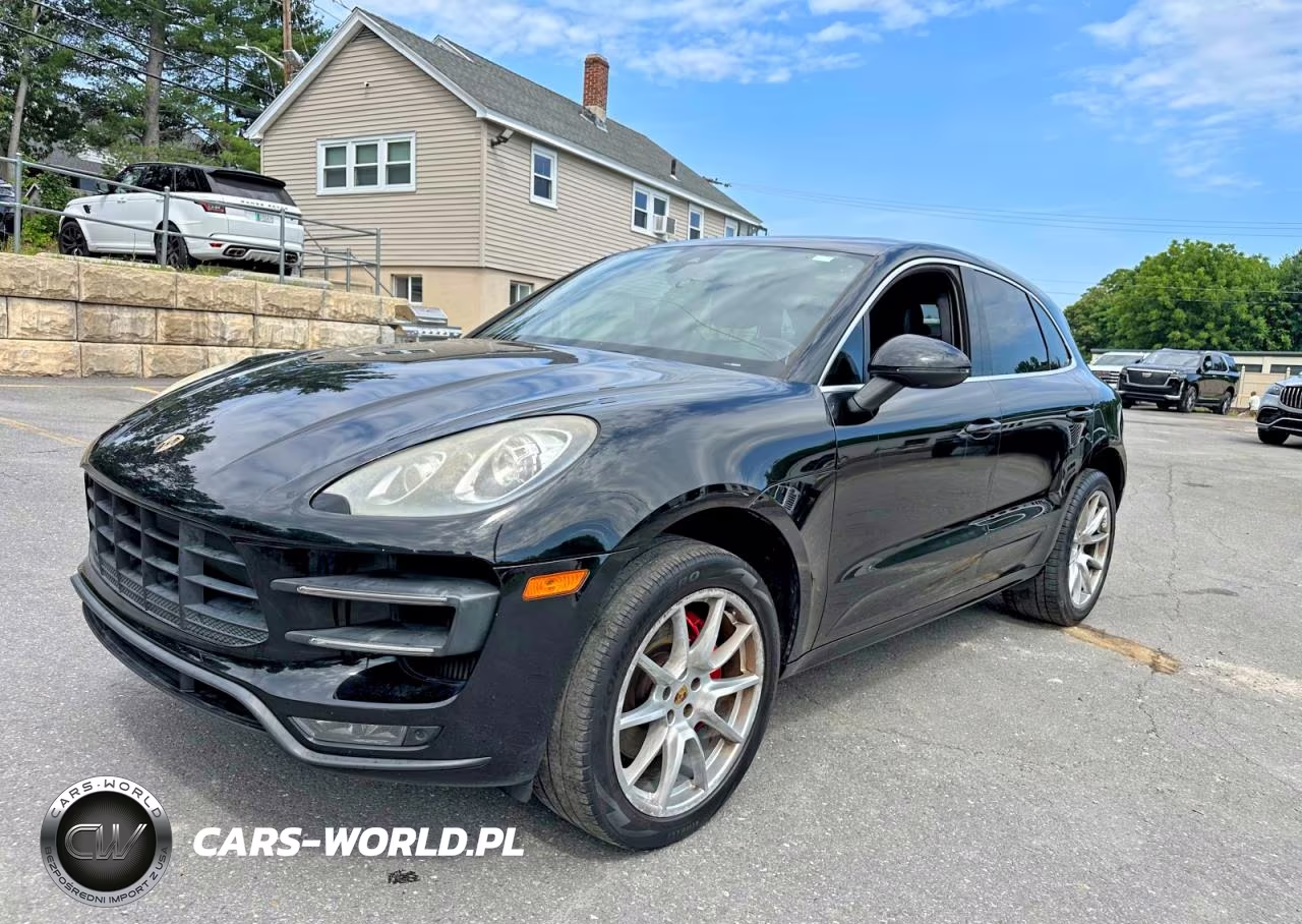 2016 Porsche Macan Turbo