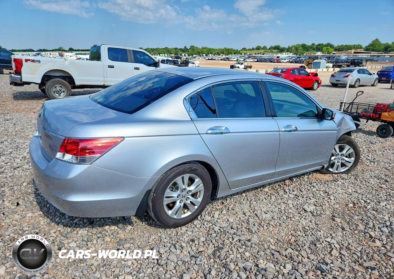 2008 Honda Accord Lxp VIN:JHMCP264X8C046586 - 3