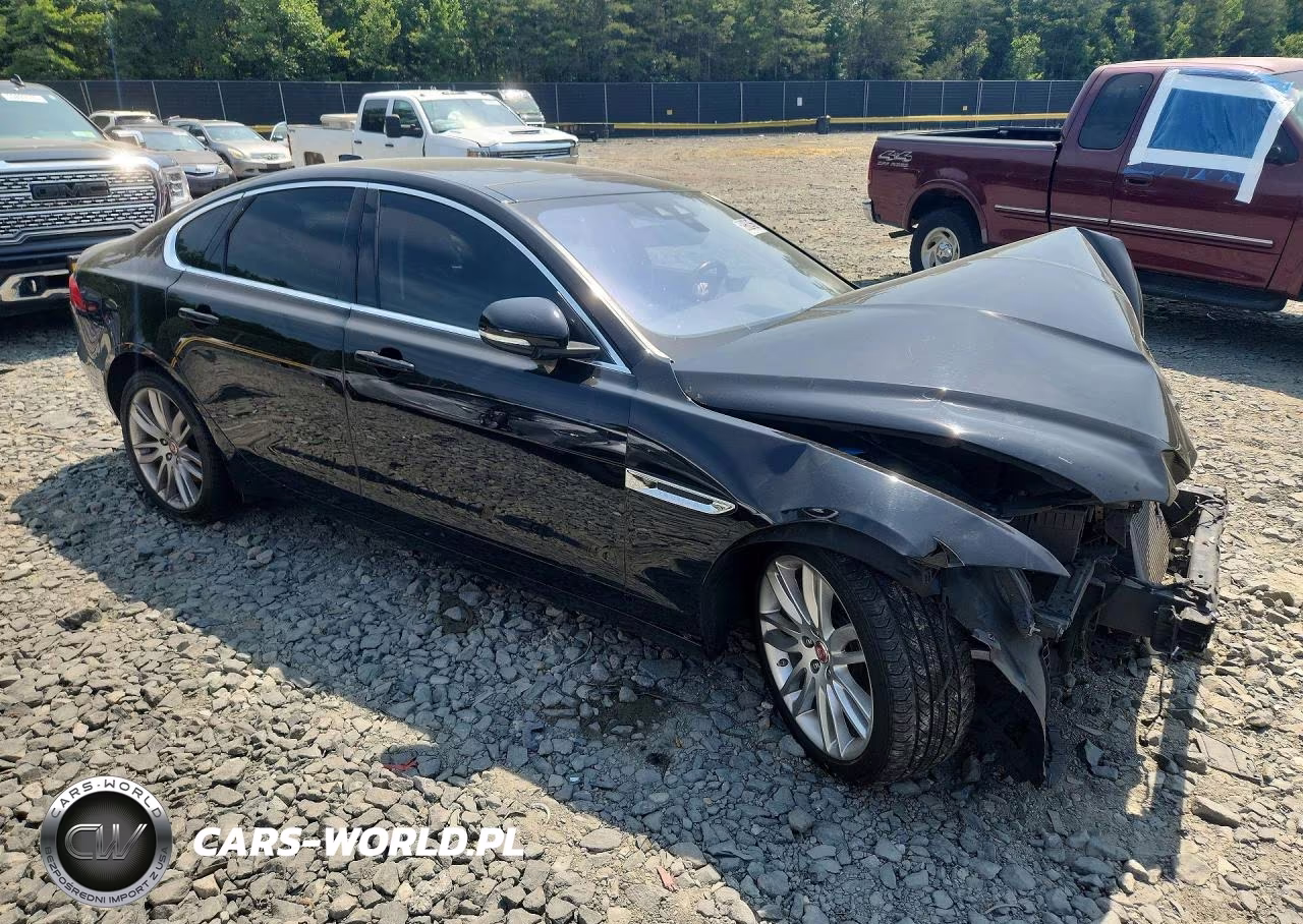 2017 Jaguar Xf Prestige VIN:SAJBK4BVXHCY27969 - 4