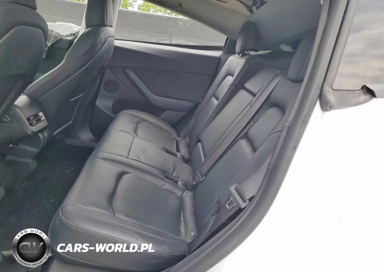 2022 Tesla Model Y VIN:7SAYGDEEXNF318925 - 10